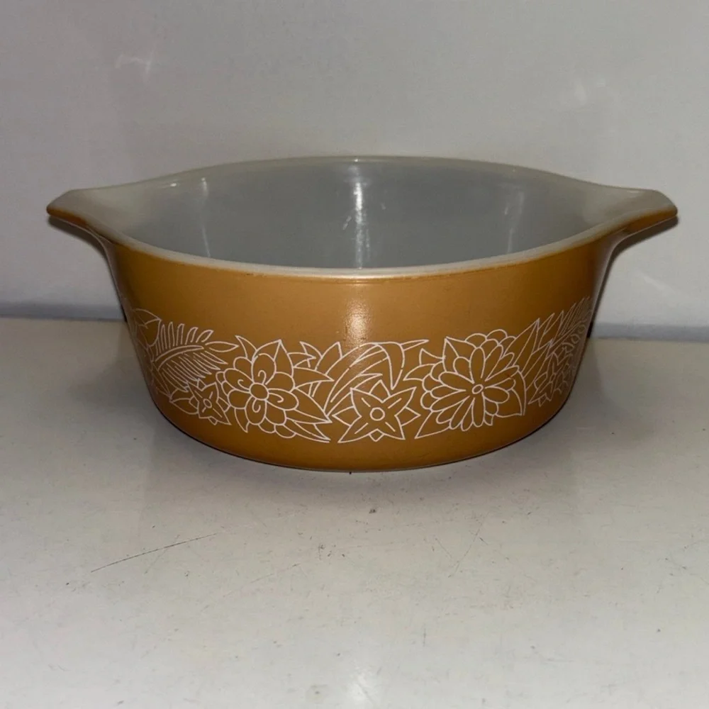 Vintage Pyrex Woodland Brown/Tan 472-B 750 ml Casserole Dish NO Lid